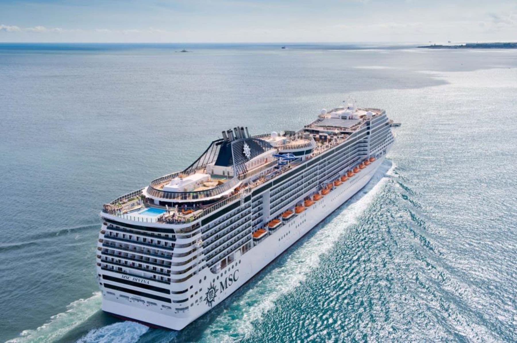 Круиз на MSC Divina из города Неаполь